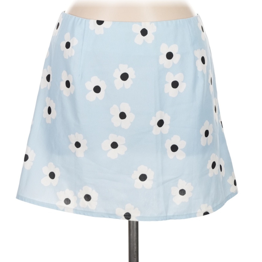 Princess Polly blue flower mini skirt. Size 8